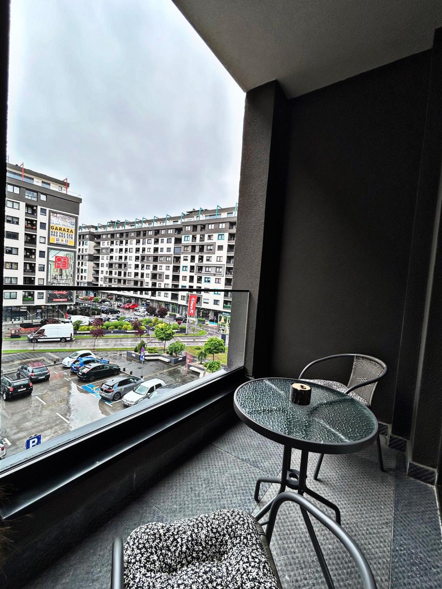 Deluxe Apartment